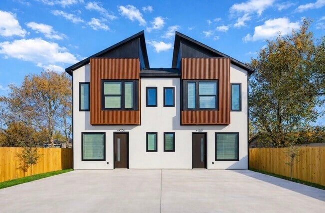 property at 3923 Aledo St