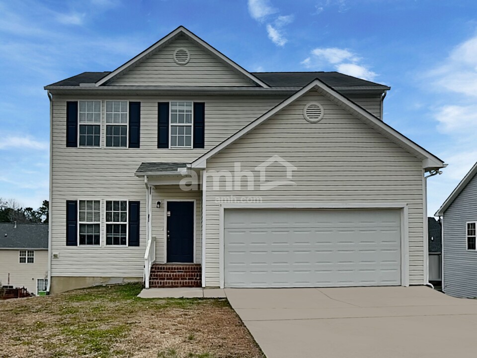 7041 Spanglers Spring Way in Raleigh, NC - Building Photo