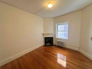 49 Beacon St, Unit 68 in Boston, MA - Building Photo - Building Photo