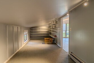 2698 Shenandoah Dr in Traverse City, MI - Building Photo - Building Photo