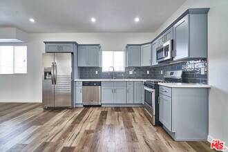 1129 S Harvard Blvd in Los Angeles, CA - Building Photo - Building Photo