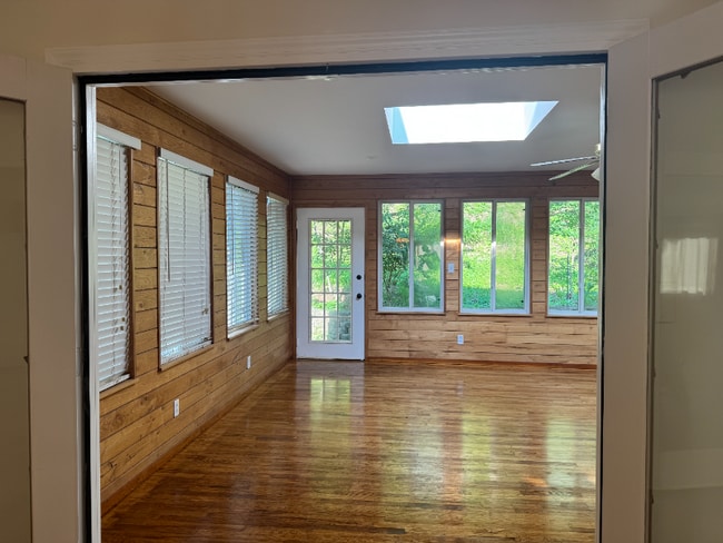 1230 Paula Rd in Charleston, WV - Building Photo - Building Photo