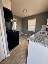 9537 Charlotte St in Kansas City, MO - Building Photo - Building Photo