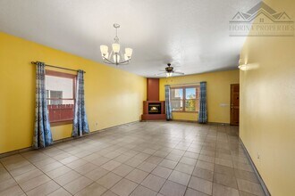 6442 Cerros Grandes Dr in Santa Fe, NM - Building Photo - Building Photo