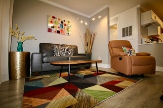 Metro Huntsville in Huntsville, AL - Foto de edificio - Building Photo