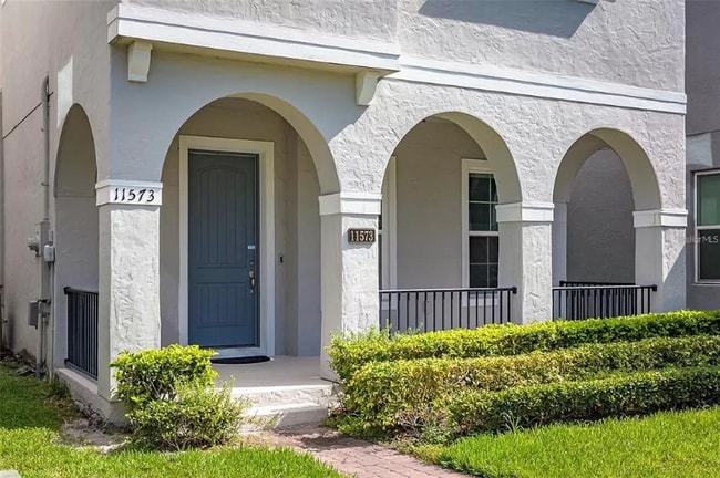 11573 Charnock Dr in Windermere, FL - Building Photo - Building Photo