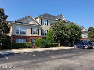 property at 2801 Bloomfield Ln
