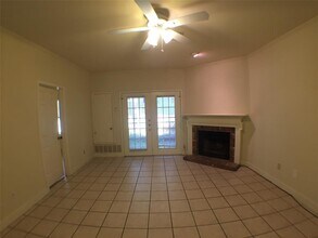 2100 San Gabriel St in Austin, TX - Building Photo - Building Photo