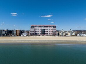 356 Beach St, Unit 2 in Revere, MA - Building Photo - Building Photo