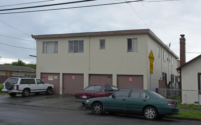 857-863 8th St in Richmond, CA - Foto de edificio - Building Photo