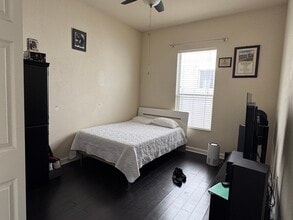 9165 SW 170th Ave in Miami, FL - Building Photo - Building Photo