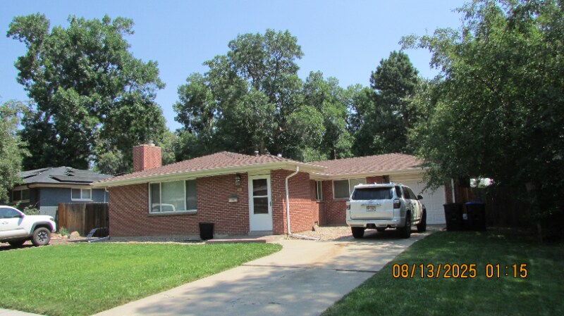 6110 Everett St in Arvada, CO - Foto de edificio