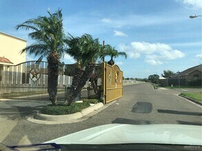 3605 S Embassy Ave in Pharr, TX - Building Photo - Building Photo