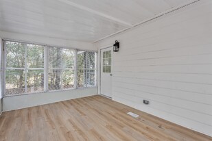 5802 Lillie Dr in Durham, NC - Building Photo