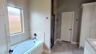 4712 Limestone Dr in Oklahoma City, OK - Building Photo - Building Photo