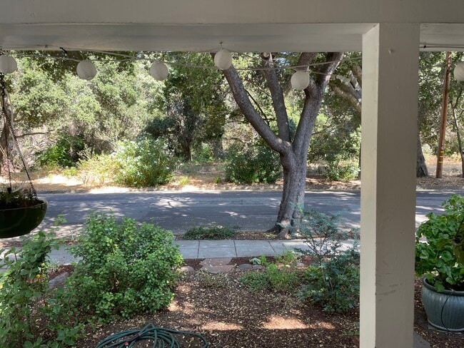 1130 Palo Alto Ave in Palo Alto, CA - Building Photo - Building Photo