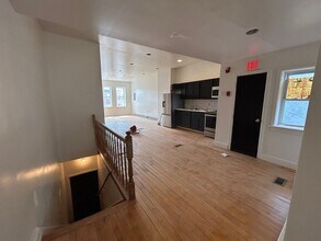 2823 W Girard Ave in Philadelphia, PA - Building Photo - Building Photo