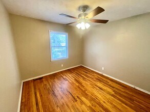 7316 Frederick Ave in La Vista, NE - Building Photo - Building Photo