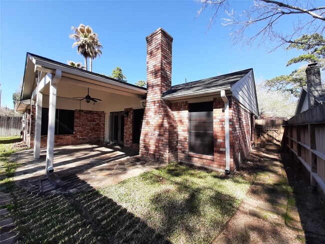 property at 25531 Chapel Ridge Ln