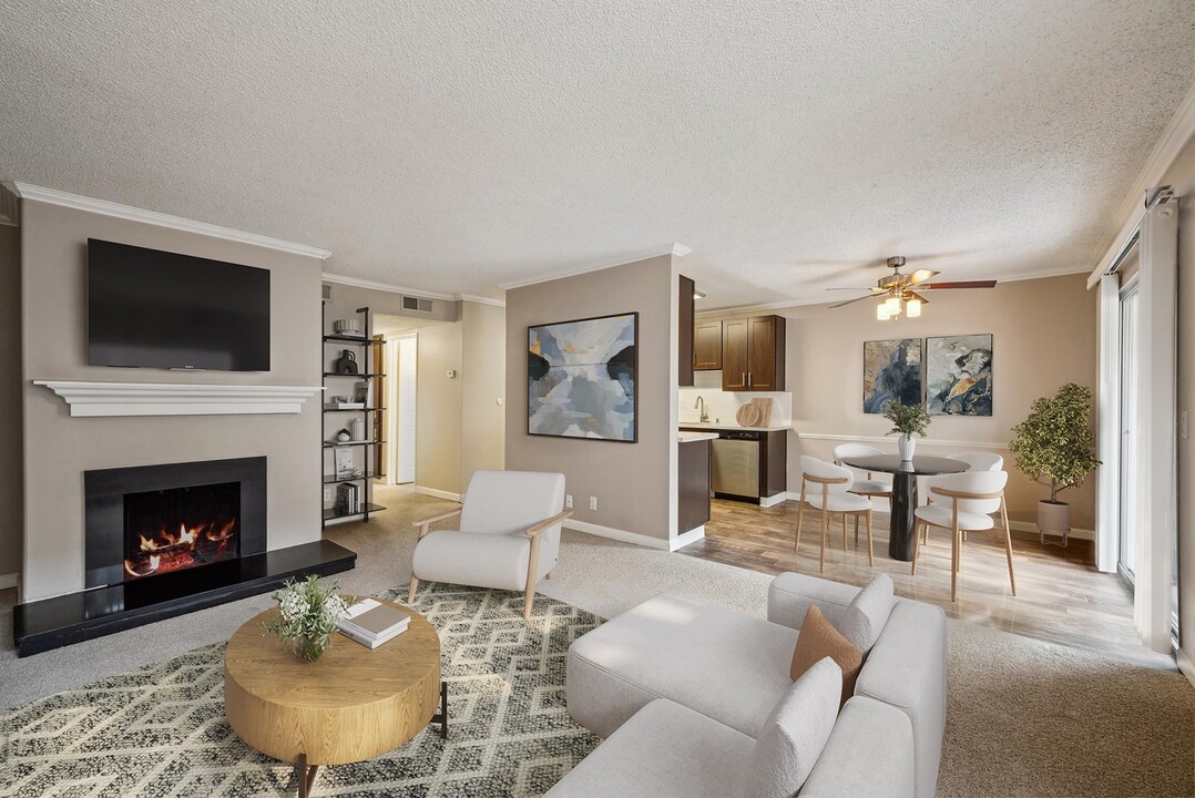 La Valencia Apartment Homes in Campbell, CA - Foto de edificio