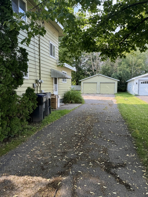401 W 14th St in Marshfield, WI - Building Photo - Building Photo