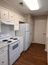 111 Lindenwood Ln W in Hewitt, TX - Building Photo - Building Photo