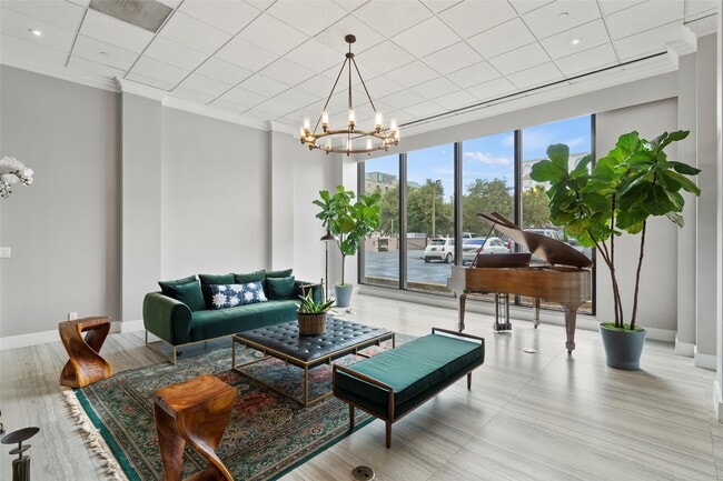 property at 5150 Hidalgo St