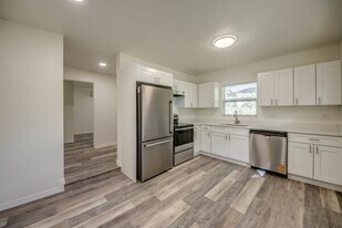 22196 Lockport Ave in Port Charlotte, FL - Building Photo