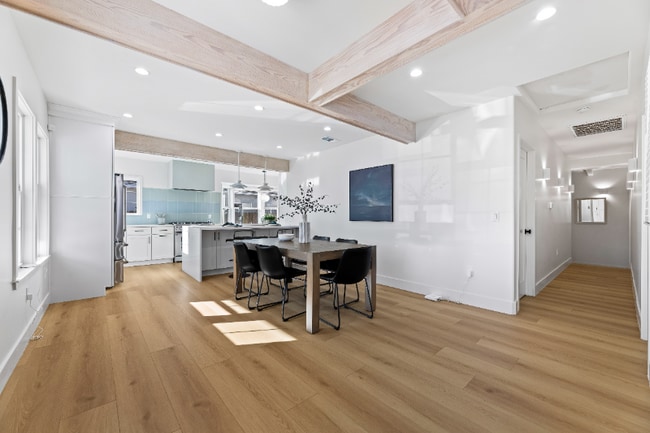 8509 Naylor Ave in Los Angeles, CA - Building Photo - Building Photo