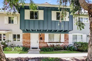 19844 Inverness Ln in Huntington Beach, CA - Building Photo
