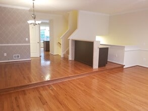 327 Woodstream Blvd in Stafford, VA - Building Photo - Building Photo