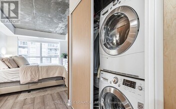 1005 King St W in Toronto, ON - Building Photo - Building Photo