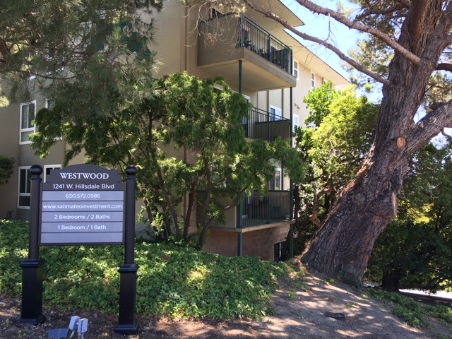 Westwood Apartments in San Mateo, CA - Building Photo