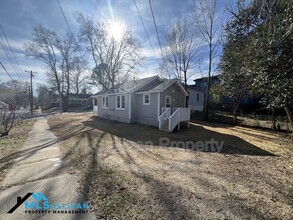 1702 Englewood Ave in Durham, NC - Building Photo - Building Photo