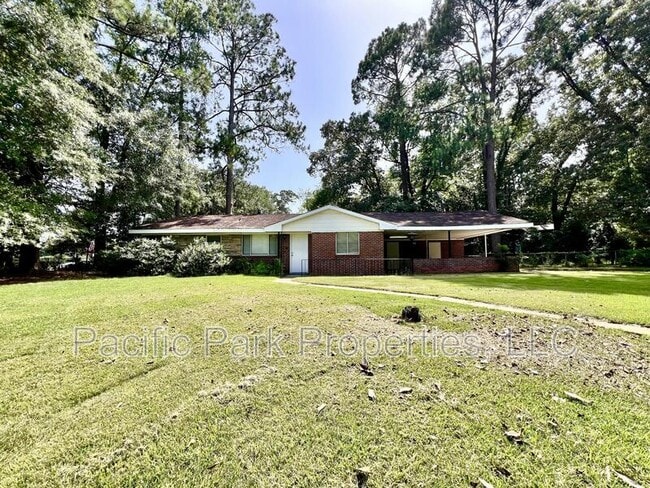 property at 3312 Little John Dr