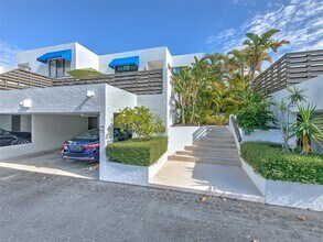 744 Bayport Wy, Unit 744 in Longboat Key, FL - Building Photo - Building Photo