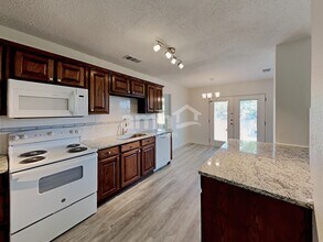229 Yale Blvd in Glenn Heights, TX - Building Photo - Building Photo