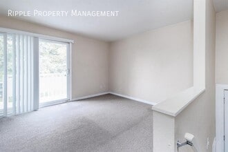 7722-7734 34 Ave NW in Calgary, AB - Building Photo - Building Photo