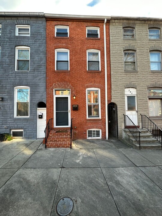 305 S Ann St in Baltimore, MD - Building Photo