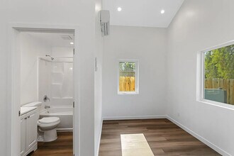 420 N Batavia St in Orange, CA - Building Photo - Building Photo