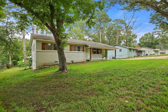 1906 Carolyn Ln in Pearl, MS - Building Photo - Building Photo