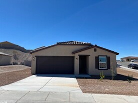 2566 Aaron Pl in Bullhead City, AZ - Building Photo