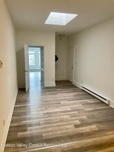 426 Warren St in Hudson, NY - Building Photo - Building Photo