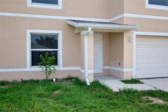 1707 SW 4th Pl in Cape Coral, FL - Building Photo - Building Photo