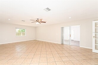 436 Pomona Dr in Apopka, FL - Building Photo - Building Photo