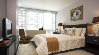 217 E 96th St-Unit -5C in New York, NY - Building Photo - Building Photo