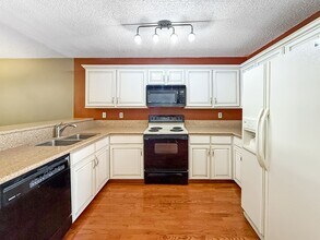 7476 E Arkansas Ave in Denver, CO - Building Photo - Building Photo