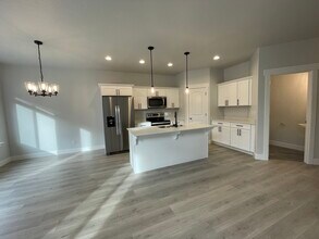 1637 N 3740 W in Lehi, UT - Building Photo - Building Photo