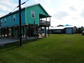 116 19th St in San Leon, TX - Building Photo - Building Photo