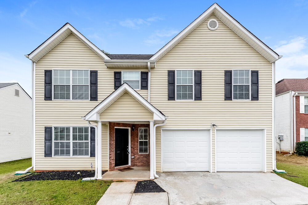 6432 E Meyer Dr in Morrow, GA - Building Photo